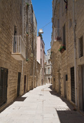 Alleyway in Molfetta Oldtown. Apulia.
