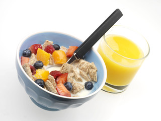 Cereal with Fresh Fruit