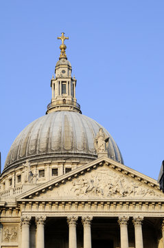 dome details of Saint Paul's Cathedral