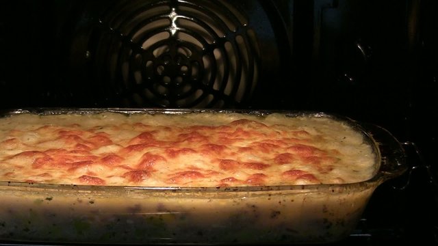 &Uuml;berbackener Auflauf
