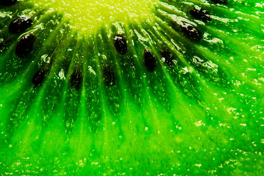 The cut off fruit kivi