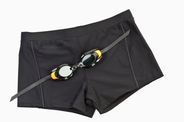 Badehose und Schwimmbrille