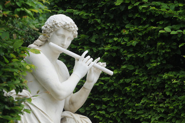 France, statue dans le jardin du château de Versailles