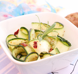 zucchinisalat