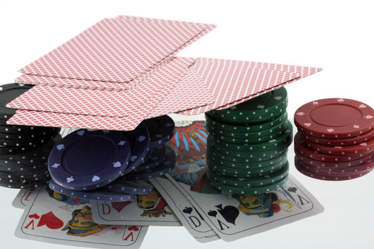 cartes et jetons de poker