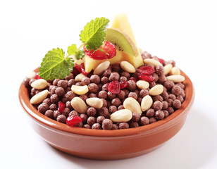 Chocolate breakfast cereal