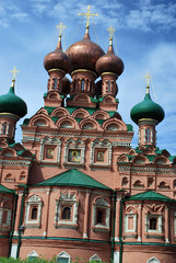 Fototapeta na wymiar Eglise orthodoxe d'Ostankino à Moscou