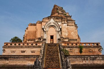 Naklejka premium Wat Chedi Luang, Chiang Mai