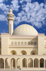 Obraz premium Close view of Al Fateh Mosque, looking towards NW