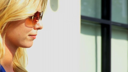 Sophisticated Ladies Having Coffee  60FPS