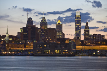 Fototapeta na wymiar Philadelphia w nocy