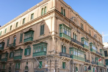 Fototapeta na wymiar budowanie w Valletta