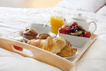 Fotobehang breakfast in bed © barneyboogles