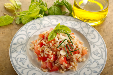 salad with spelt and tomatoes - insalata di farro e pomodoro
