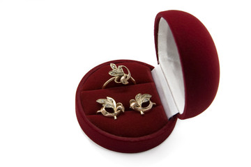 кольцо и серьги в подарочной коробке №2 © blondina93