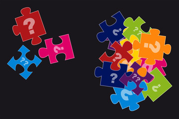 Puzzleteile mit Fragezeichen auf dunklem Hintergrund Haufen