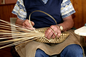 fabrication de panier en osier est a la main