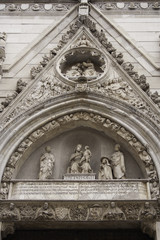 Obraz premium Gothic Portal of a Church in Naples, Italy