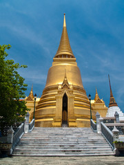 Fototapeta premium Phra Sri Ratana Chedi