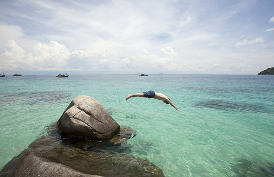 kopfsprung ins meer