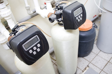 Water filtering system