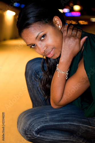 Belle femme metisse