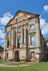 Ruzhany Palace ruins