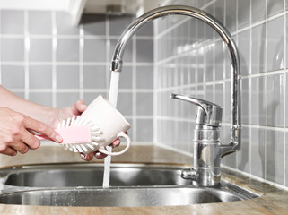 Washing a coffee cup