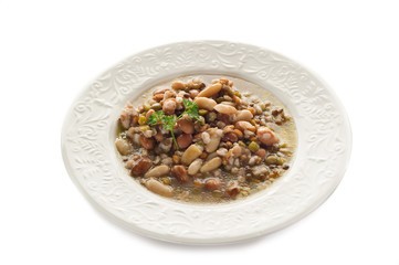 legume and beans soup - zuppa di legumi e fagioli