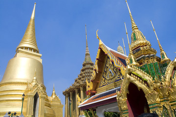 Fototapeta premium Golden Pagoda