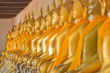 Fototapeta premium group image of buddha