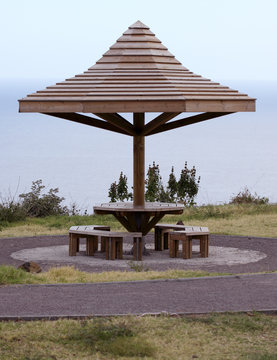 kiosque parasol de pique-nique en bois