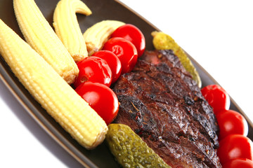 roast beef with tomatoes and corns