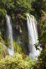 Fototapeta na wymiar Wasserfall bei Sillans-la-Cascade