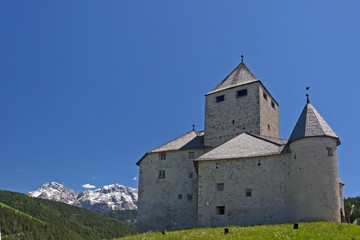 Fototapeta na wymiar Burg Thurn in Südtirol