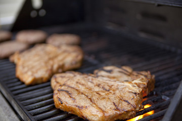 Grilling meat