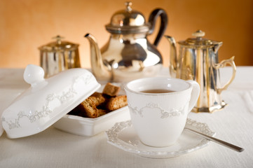 english tea - the' all'inglese