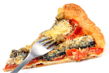 Part de tarte aux sardines