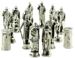 figurines de jeu d'échec en métal, fond blanc