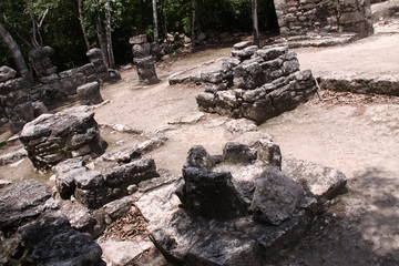 Fototapeta na wymiar Coba Maya Ruinen in Mexiko