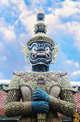thai warrior statue head