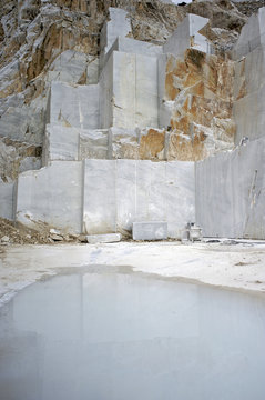 cava di marmo
