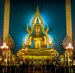 Phra Buddha Chinnarat