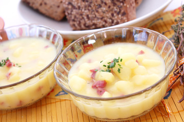 kartoffelsuppe