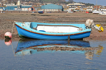 dinghy at low tide