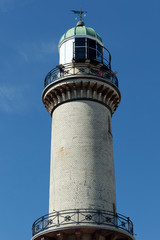 Fototapeta na wymiar Old Lighthouse w Warnemünde