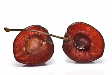 Cereza abierta.