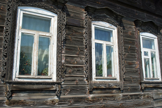 Fen&ecirc;tre d'une isba dans Kolomna
