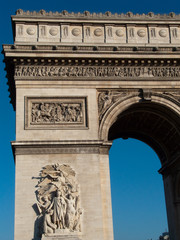 Fototapeta na wymiar Arc de Triomphe, Paryż, Francja