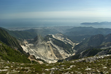 Naklejka premium Toscana: cave di Marmo sul Monte Sagro ( Alpi Apuane)